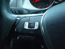 Volkswagen Golf TSI BlueMotion Tech SE