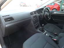 Volkswagen Golf TSI BlueMotion Tech SE