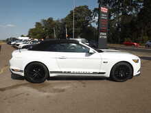Ford Mustang V8 GT