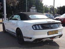 Ford Mustang V8 GT