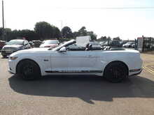 Ford Mustang V8 GT