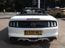 Ford Mustang V8 GT