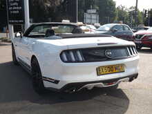Ford Mustang V8 GT