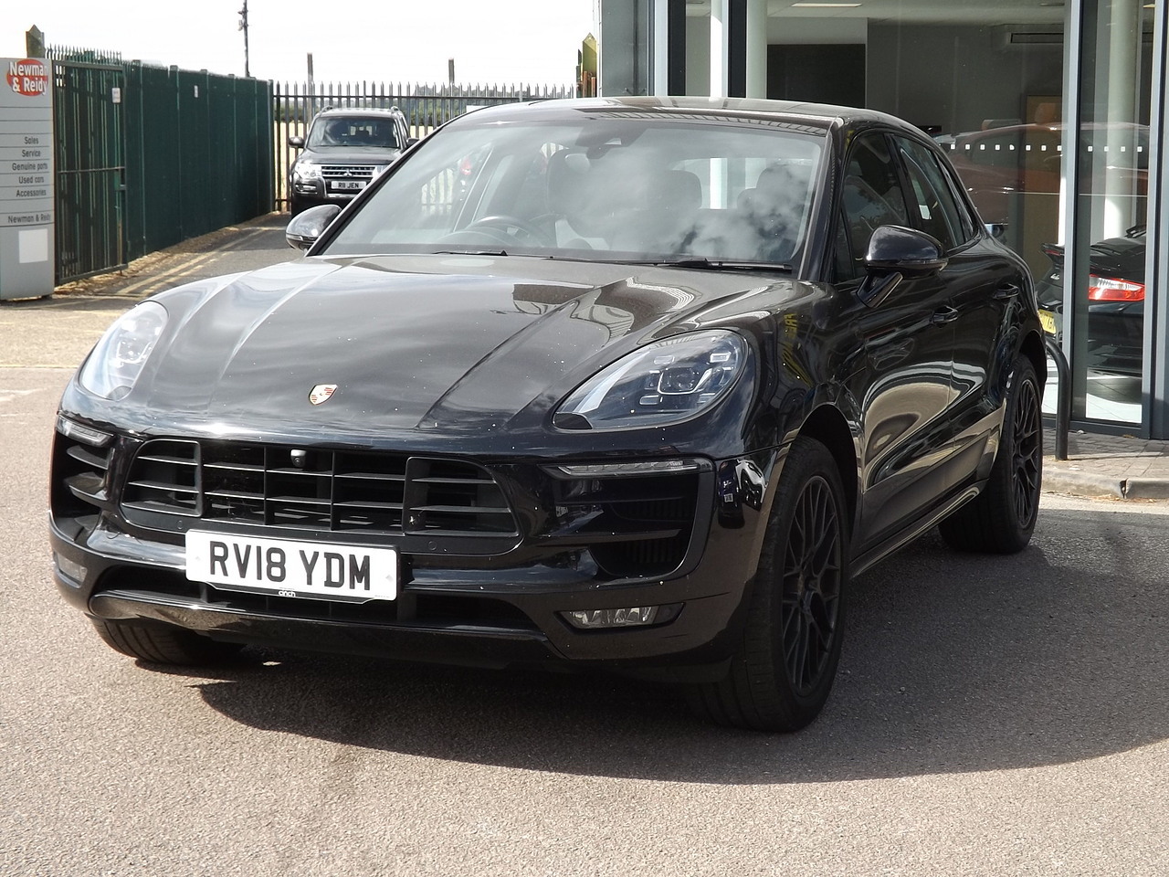 2018 PORSCHE MACAN