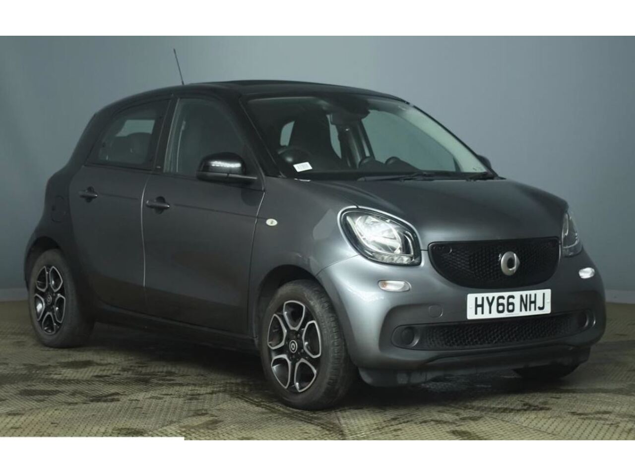 Used 2016 Smart forfour Prime Night Sky For Sale in Northamptonshire