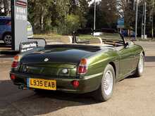 MG RV8 