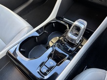 Volvo XC40 2021 h T5 Twin Engine Inscription - Thumb 29