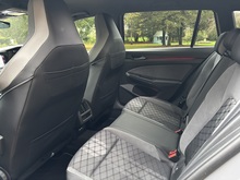 Volkswagen Golf 2024 TDI R-Line - Thumb 24