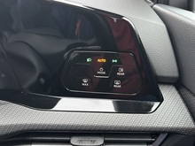 Volkswagen Golf 2024 TDI R-Line - Thumb 22