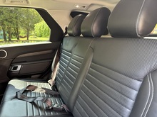 Land Rover Discovery 2018 SD V6 HSE - Thumb 9