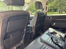 Land Rover Discovery 2018 SD V6 HSE - Thumb 16