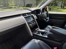 Land Rover Discovery 2018 SD V6 HSE - Thumb 18