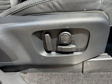 Land Rover Discovery 2018 SD V6 HSE - Thumb 22