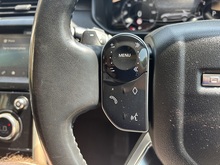 Land Rover Discovery 2018 SD V6 HSE - Thumb 26