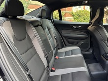 Volvo S60 2022 h T8 R-Design - Thumb 8