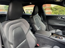 Volvo S60 2022 h T8 R-Design - Thumb 17