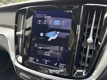 Volvo S60 2022 h T8 R-Design - Thumb 9
