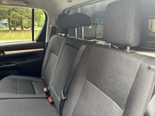Toyota Hilux 2023 D-4D Icon - Thumb 11