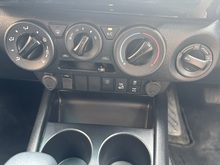 Toyota Hilux 2023 D-4D Icon - Thumb 20