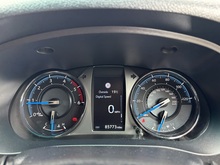 Toyota Hilux 2022 D-4D Invincible X - Thumb 23