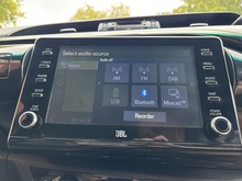 Toyota Hilux 2022 D-4D Invincible X - Thumb 26