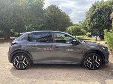 Peugeot E-208 2025 GT - Thumb 6