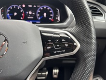 Volkswagen Tiguan Allspace 2022 TSI R-Line - Thumb 24