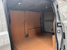 Volkswagen Transporter 2025 TDI T30 Commerce Plus - Thumb 11