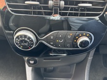 Renault Clio 2016 dCi Dynamique S Nav - Thumb 31
