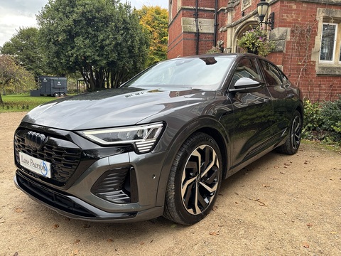 55 Black Edition Sportback 5dr Electric Auto quattro 114kWh (11kW Charger) (408 ps)