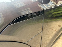 Audi Q8 e-tron 2023 Black Edition - Thumb 11