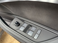 Audi Q8 e-tron 2023 Black Edition - Thumb 34