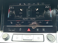 Audi Q8 e-tron 2023 Black Edition - Thumb 15