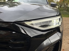 Audi Q8 e-tron 2023 Black Edition - Thumb 13