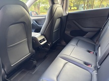 Tesla Model Y 2022 Long Range - Thumb 5