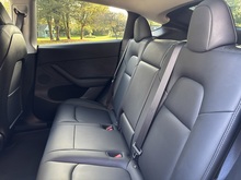 Tesla Model Y 2022 Long Range - Thumb 6