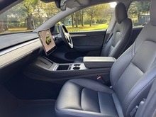 Tesla Model Y 2022 Long Range - Thumb 9