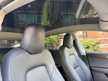 Tesla Model Y 2022 Long Range - Thumb 14