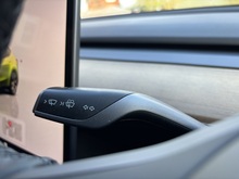 Tesla Model Y 2022 Long Range - Thumb 27