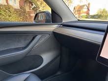 Tesla Model Y 2022 Long Range - Thumb 28