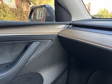 Tesla Model Y 2022 Long Range - Thumb 29