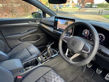 Volkswagen Golf 2025 TSI R-Line - Thumb 7