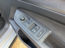 Volkswagen Golf 2025 TSI R-Line - Thumb 17