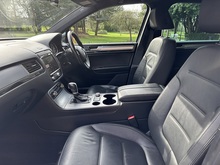 Volkswagen Touareg 2016 TDI V6 BlueMotion Tech R-Line - Thumb 12