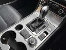 Volkswagen Touareg 2016 TDI V6 BlueMotion Tech R-Line - Thumb 28