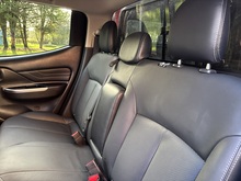 Mitsubishi L200 2021 DI-D DC Barbarian - Thumb 12