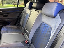 Volkswagen Golf 2023 TSI R - Thumb 11
