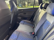 Volkswagen Golf 2023 TSI R - Thumb 19