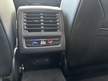 Volkswagen Golf 2023 TSI R - Thumb 13