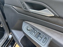 Volkswagen Golf 2023 TSI R - Thumb 21